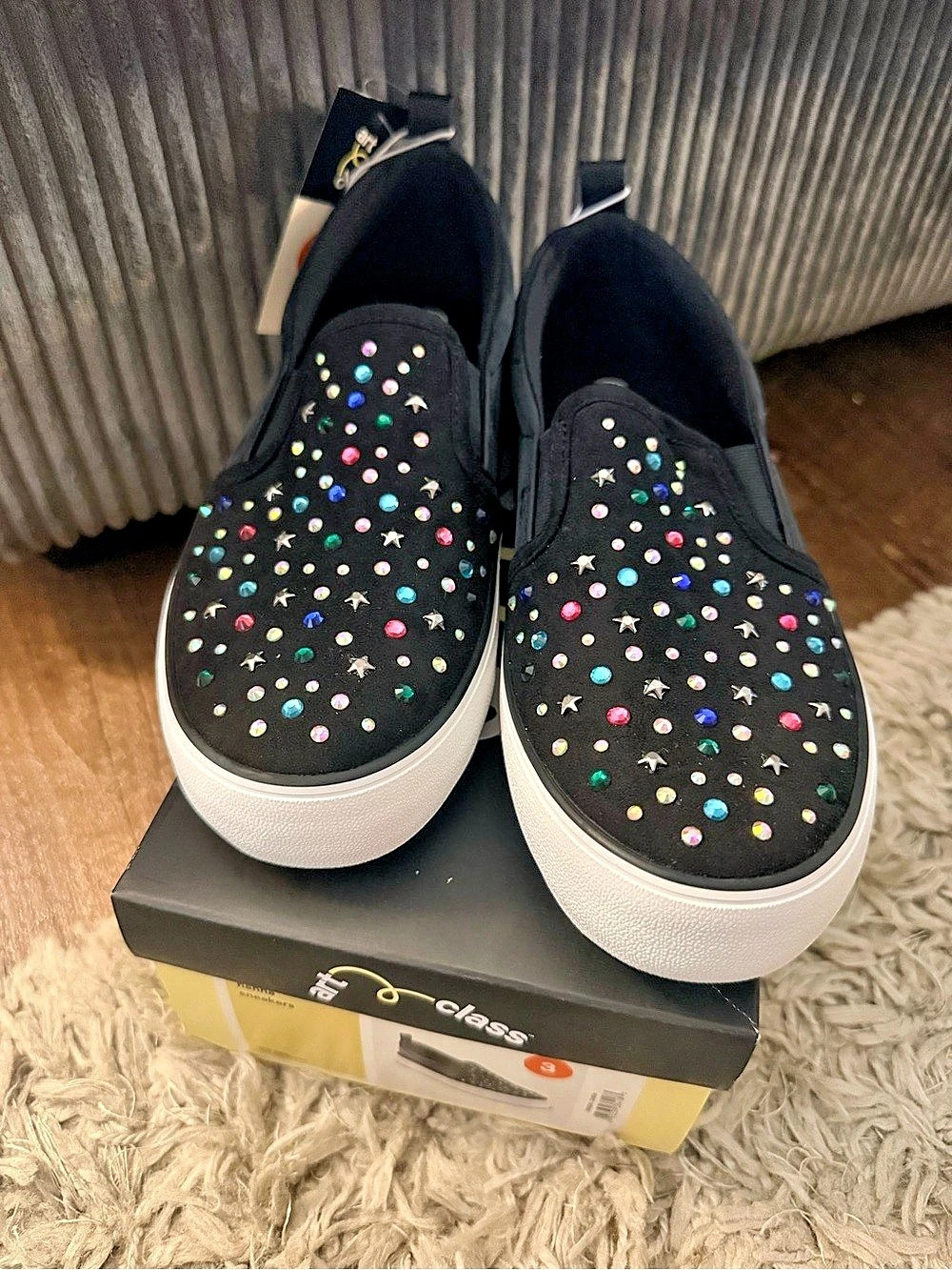 art class Hanna sneakers Rhinestone Sneakers in Black US 3 NWT